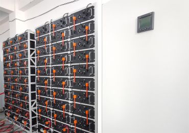 In the first half of the year, the output of my country's photovoltaic and lithium battery industries increased rapidly